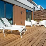 Apartment River View With A/c, Perfect For Families!