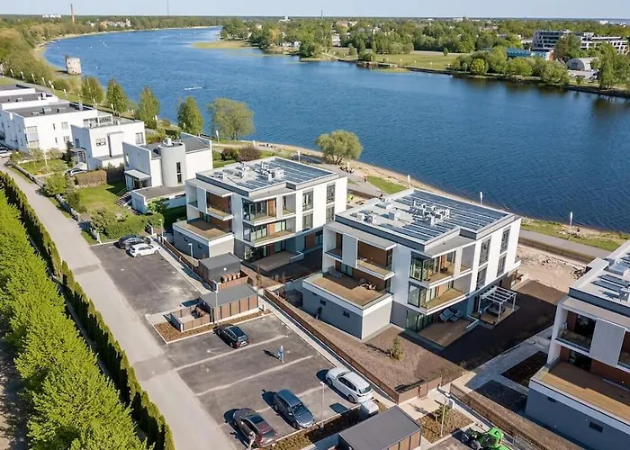 River View With A/c, Perfect For Families!