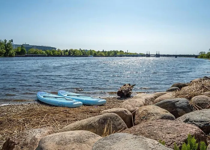 شقة River View With A/c, Perfect For Families! بارنو
