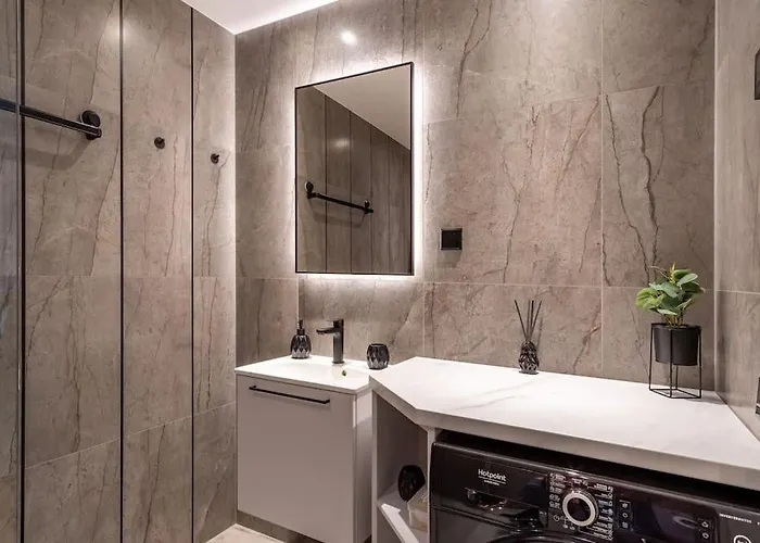 River View With A/c, Perfect For Families!